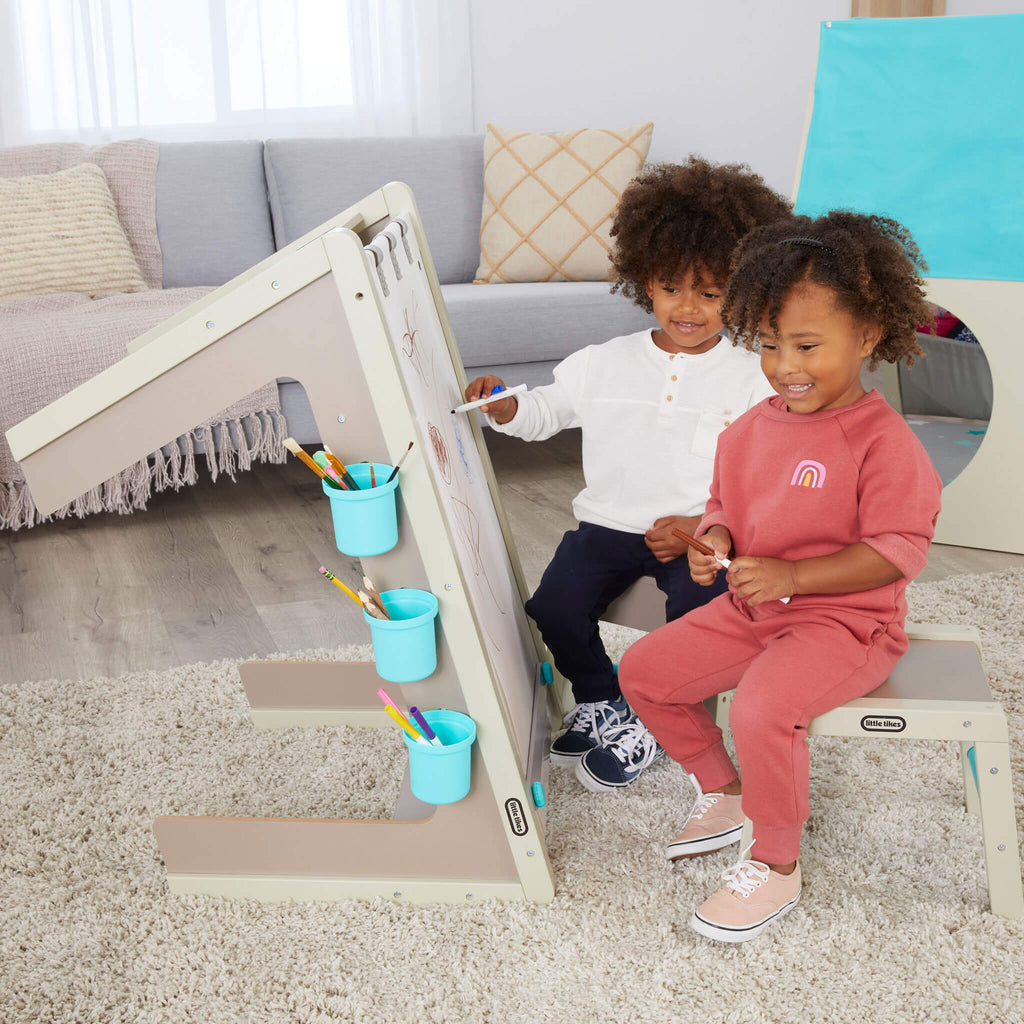 2-in-1 Easel and Art Table - Image 5